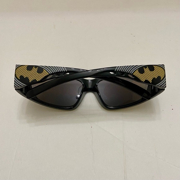 TM & DC Comics Batman Kid’s Sunglasses - Picture 10 of 13